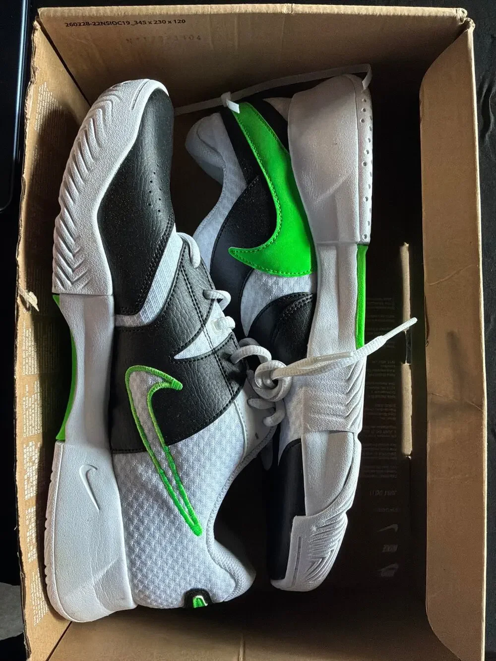 Nike Men's Court Lite Sneakers